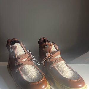 Universal Thread Brown and Cream High-Top Sneakers